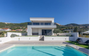 Amazing Home In Banjol With Heated Swimming Pool